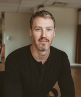 Book an Appointment with Eric Ginter at Baby Got Jaq
