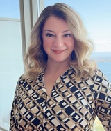 Book an Appointment with Amela Abdovic at Online (Video)