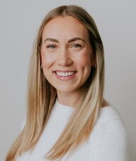Book an Appointment with Julia Selznick for Counselling / Psychology / Mental Health