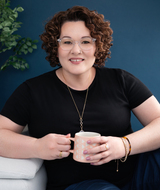 Book an Appointment with Tracy Lewis at Online Sessions