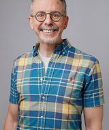 Book an Appointment with Chris Peressotti at Blueprint Counselling Toronto