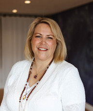 Book an Appointment with Amber McCalmon for Acupressure / Acupoint Therapy