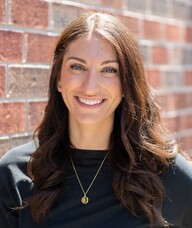 Book an Appointment with Lauren Arena for Osteopathy