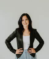 Book an Appointment with Danielle Abel at South Edmonton #1