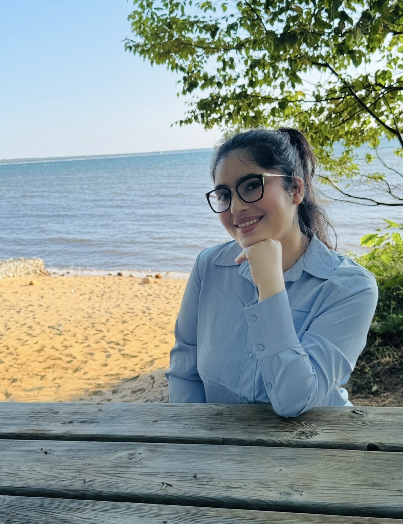 Mobina Naghdineh
