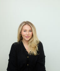 Book an Appointment with Jaimie Howie for Skin Tightening - Forma™