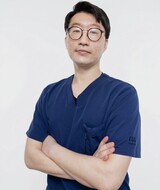 Book an Appointment with Junmo Lee at Abbotsford