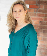 Book an Appointment with Leigh Jasmine for Counselling / Psychology / Mental Health