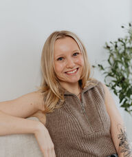 Book an Appointment with Lauren Adam for Psychotherapy with Lauren